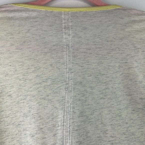 Lululemon Yellow Devotion Short Sleeve Tee Medium Clarity Heathered Polar Cream - Picture 8 of 10